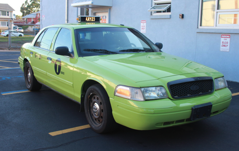 Ford Crown Victoria green Boro Taxi picture car NYC